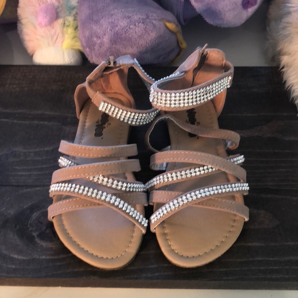 Girl’s Sandals
